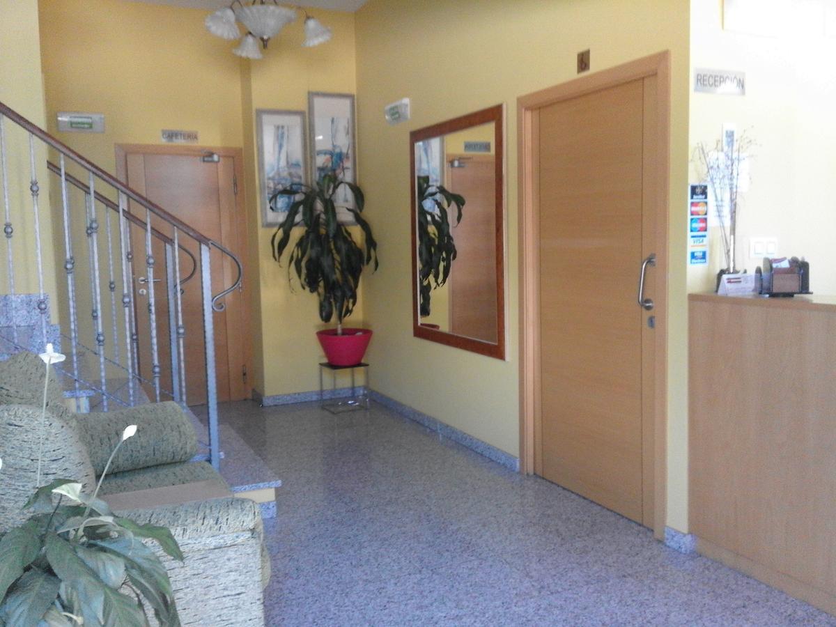 Hostal Restaurante Vial Ourense Exterior photo